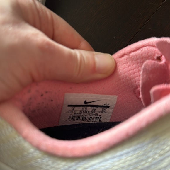 Pink & White Nike Metcon Training Shoes / Runners - Picture 5 of 5